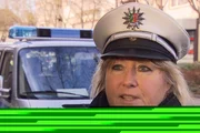 Diebstahl und Einbruch, häusliche Gewalt, Ruhestörung, Schulschwänzer oder Nachbarschaftsstreitigkeiten. Heidi Matera geht auf Streife ...
