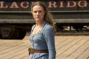 Dolores Abernathy (Evan Rachel Wood).