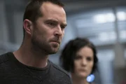 Obwohl Weller (Sullivan Stapleton) Rich Dotcom keineswegs vertraut, lässt er sich auf ein gefährliches Spiel ein, um den Topterroristen Shohid Akhtar zu fangen ...