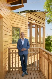 Kevin McCloud
