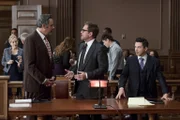 (v.l.n.r.) Ron Getman (Brad Garrett); Dr. Jason Bull (Michael Weatherly); Benny Colón (Freddy Rodríguez)