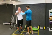 Benischke und Holger Fitnessstudio