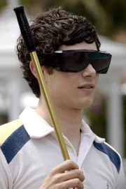 Adam Brody (Seth).