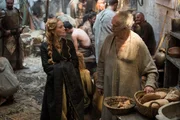 Maester Luwin (Donald Sumpter), Cersei Lannister (Peter Dinklage)