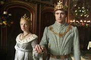 Alles, was Elizabeth (Rebecca Ferguson, l.) wichtig ist, wird ihr entrissen und noch dazu glaubt sie, dass Edward (Max Irons, r.) eine Geliebte hat ...