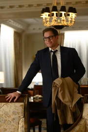 Dr. Jason Bull  (Michael Weatherly)