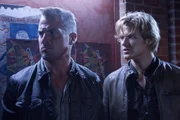 Jack Dalton (George Eads) und Angus MacGyver (Lucas Till)