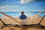 Death in Paradise
Staffel 8
Folge 8
Ardal O'Hanlon als DI Jack Mooney
SRF/Red Planet Pictures