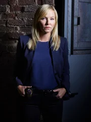 Detective Amanda Rollins (Kelli Giddish)