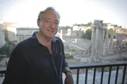 Andrew Wallace-Hadrill im Forum Romanum.