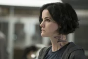 Spürt, dass ihr Kollege Kurt Weller etwas Entscheidendes verheimlicht: Jane (Jaimie Alexander) ...