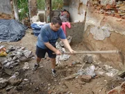 In einem Armenviertel in Rio de Janeiro muss der schwererziehbare Teenager Jason mal richtig mitanpacken ...