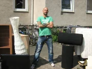 Aus alt mach neu für lau: Mit tatkräftiger Unterstützung des Wohnprofis Bastian Müller-Nagell (36) lässt sich aus jeder Wohnung ein neues Zuhause gestalten - und zwar kostenlos.