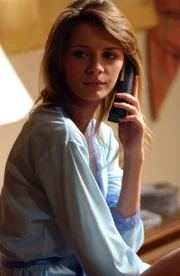 Mischa Barton.