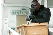 Deacon Crane (Adewale Akinnuoye-Agbaje)
