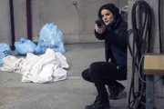 Macht Jagd auf Shepherd: Jane (Jaimie Alexander) ...