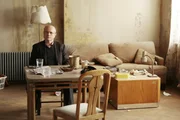 Carl Elias (Enrico Colantoni)