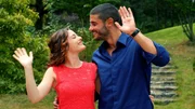 Ayşegül (Seren Şirince, li), Can (Berk Oktay, re)