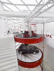 Citroën Showroom C42 Champs-Elysées, Paris (2007). Architektin: Manuelle Gautrand