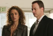 Die Detectives Stella Bonasera (Melina Kanakaredes) und Mac Taylor (Gary Sinise) finden heraus, dass die Rollerderby-Spielerin nicht infolge einer Rangelei gestorben ist, sondern durch eine Überdosis eines Schlankheitsmittels.