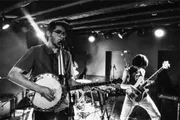 Punk mit Banjo: Show Me The Body