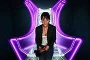 Kelly (Jaime Winstone)