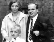 Familie Stachowitz - Gerda Hartmut und Sohn Jörg, Einschulung 1967