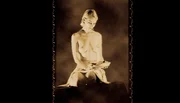 "Von Lust & Laster" ist die Geschichte sexueller Tabus, von Doppelmoral und dem schwierigen Umgang mit der Prostitution in Deutschland in den vergangenen 100 Jahren. Geschichte wird lebendig über aufwändige Reenactments (Neuinszenierung) und selten gesehenes bzw. bisher unbekanntes Archivmaterial. Die Aktfotografie kam im Nationalsozialismus zu neuer Blüte. Damit sollte auch die Überlegenheit der arischen Rasse dokumentiert werden. Selbst in Nazi-Kampfblättern wurden regelmäßig Aktfotografien veröffentlicht.