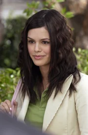 Rachel Bilson (Summer Roberts).