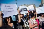 Schweigemarsch mehrerer Vereinigungen gegen Rassismus und Antisemitismus nach den Anschlägen in Toulouse und Montauban
