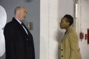 Michael Gaston (Thomas Carter), Marianne Jean-Baptiste (Bethany Mayfair).