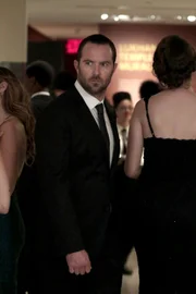 Kann Kurt Weller (Sullivan Stapleton) verhindern, dass die Spendengala in einem Blutbad endet?