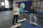 Die Sportmacher Stefan, Susanne und Laura mit selbstgebauten Balanceboards