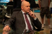 Joe Krutel (Rob Corddry)