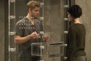 Kennt Janes (Jaimie Alexander, r.) Bruder Roman (Luke Mitchell, l.) die Wahrheit über Weller?