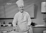 Der Bayerische Rundfunk hatte bereits in den späten Fünfzigerjahren einen Fernsehkoch: Franz Ruhm aus Wien In dieser Folge aus dem Jahr 1959 bereitet er ein Bauern-Omelett zu.
