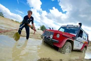 Für ProSieben MAXX-Reporter Harro Füllgrabe ist Nervenkitzel Trumpf. In seinem neuen Abenteuer-Magazin "Off Limits mit Harro Füllgrabe" geht der Abenteurer bei zahlreichen Outdoor-Adventures an seine Grenzen ...