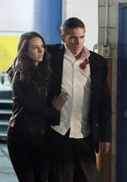 Reese (Jim Caviezel) und Root (Amy Acker)