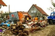Chaos und Zerstörung nach der Flut.