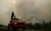 Ein riesiger Waldbrand in der kanadischen Provinz ruft auch die Tornado Hunter auf den Plan ...