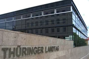 MDR Fernsehen WAHL 2014, "Das Ergebnis in Thüringen", am Sonntag (14.09.14) um 20:15 Uhr.
Thüringer Landtag in Erfurt.
