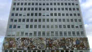 PHOENIX DIE AUßENHÄNDLER TEIL 2, "DDR im Ausverkauf", am Sonntag (10.11.13) um 21:00 Uhr.
Haus des Lehrers Berlin