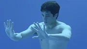 Zac (Chai Romruen) als Meermann in dem geheimnisvollen Wasserbecken auf Mako.