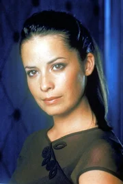 Gemeinsam mit ihren Schwestern kämpft Piper (Holly Marie Combs) gegen das Böse ...