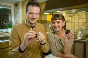 Die „Xenius“-Moderatoren Adrian und Emilie sind zu Besuch auf einer Trüffelplantage im Markgräflerland und dürfen heute selber probieren.