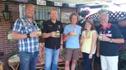 V.l.: Gastgeber Jens aus Mönchengladbach und seine Gäste Joachim, Stephan, Michelle und Dieter.