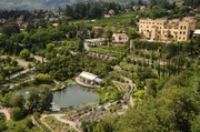 Die Gärten von Schloss Trauttmansdorff liegen in Meran/Südtirol.