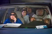 V.l.: Gina Linetti (Chelsea Peretti), Amy Santiago (Melissa Fumero), Scully (Joel McKinnon Miller), Terry Jeffords (Terry Crews)