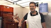 Schlachter Matthias (41) aus Wipperfürth führt kein traditionelles