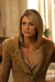 Kelly Rowan (Kirsten).